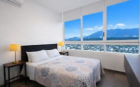 Stylish Panoramic Views City Loft